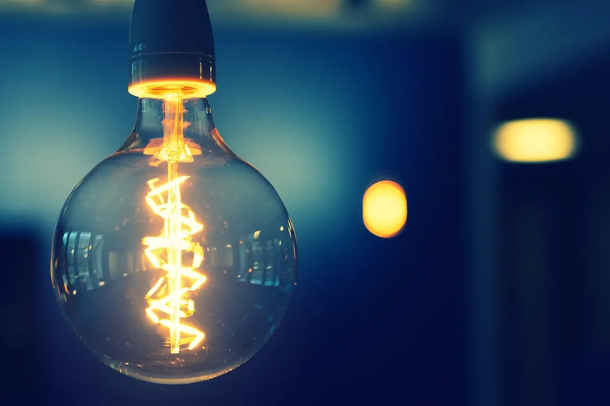 Economize energia com 5 truques simples que os engenheiros realmente recomendam