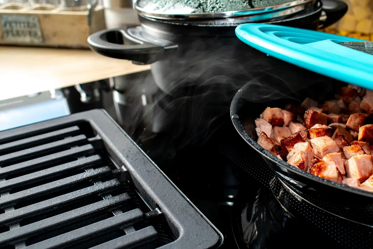 Exaustor de cozinha que elimina cheiro de fritura na hora