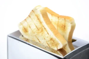 Torradeira com ajuste secreto para deixar o pão do jeitinho que você gosta