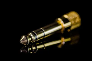 Tomada inteligente que economiza energia e ainda automatiza sua casa